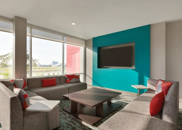 Avid Austin - South By Ihg